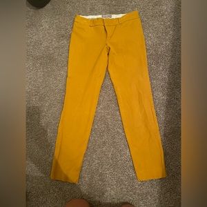 Banana republic mustard capris pants size 2